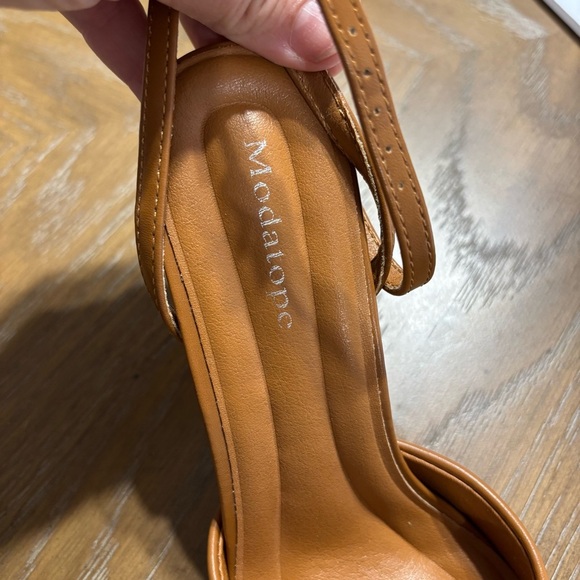 Modatope Closed Toe
Ankle Strap Heels.. - Picture 6 of 6